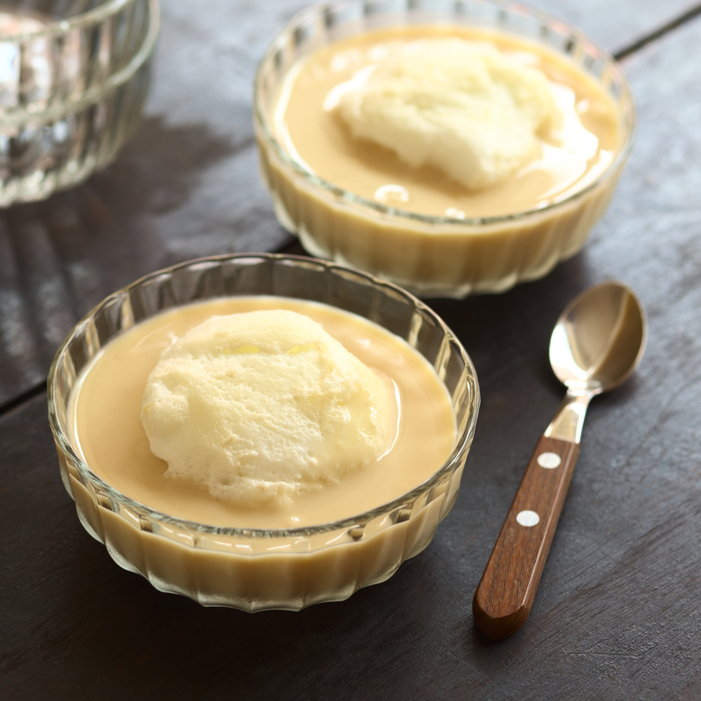 заварной крем на желтках. крем для тирамису с маскарпоне. каталонский крем десерт испании. крем-карамель флан. заварной крем для торта на желтках.